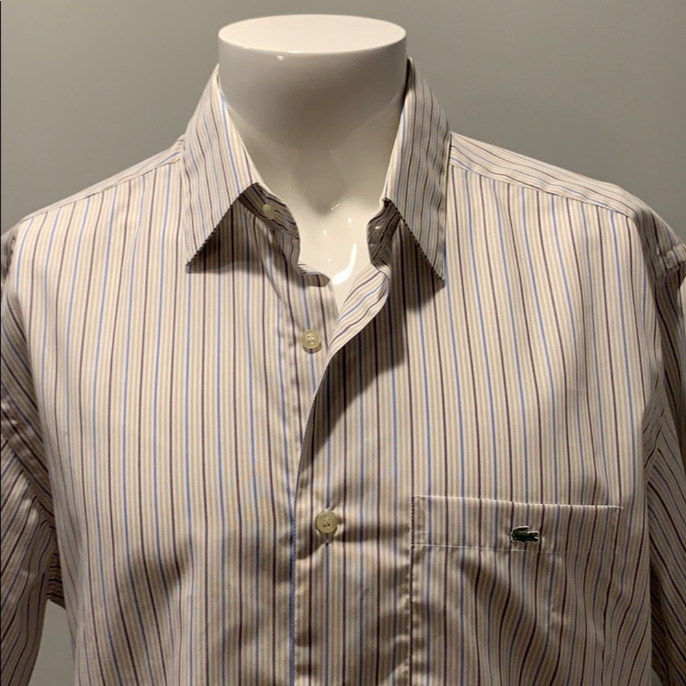 LACOSTE SHORT SLEEVE BUTTON DOWN SHIRT.